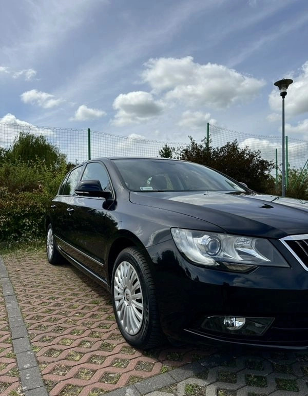 Skoda Superb cena 46500 przebieg: 65478, rok produkcji 2015 z Szczecin małe 106